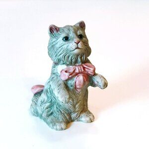 Franklin Mint Curio Cabinet Cat Cybis Style Porcelain Figurine Pink Bow Accent
